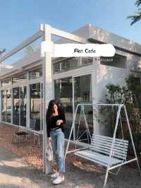 Flat cafe คาเฟ่สไตล์มินิมอล เชียงใหม่
