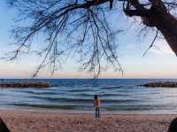โรงแรมระยอง ติดหาดแสงจันทร์ ห้องพักกว้างมากๆ