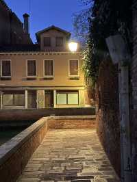 The Hour Of The Lion: Venice’s Twilight Ritual