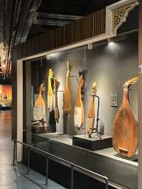 Music Museum: Where Instruments Judge Your Rhythm 