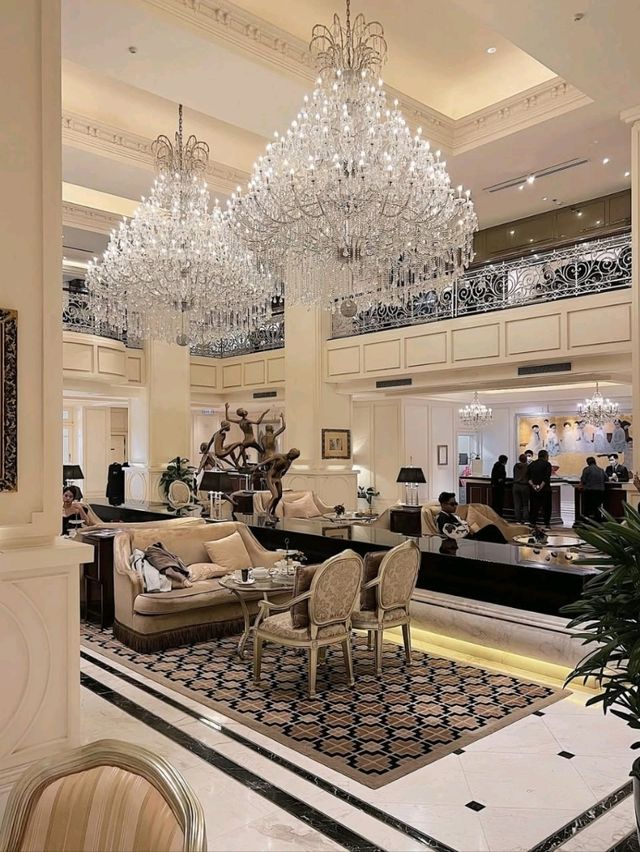 Apricot Hotel
