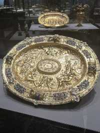 Bruegel’s Kingdom & Klimt’s Gold: Vienna’s Art Colossus