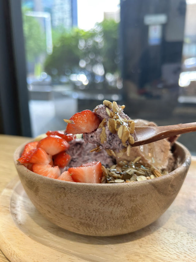 【韓国・江南】朝ごはんにもぴったりなギリシャヨーグルトカフェ🍓✨
