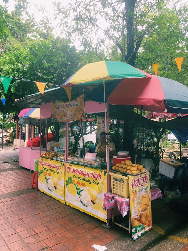 💕Having Food at Bangkok’s Hidden Gem💕