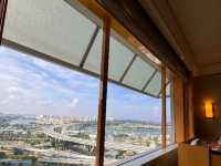 Skyline, Serenity & 4,200 Artworks – My Iconic Stay at The Ritz-Carlton, Millenia Singapore