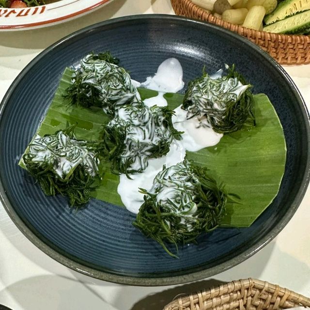 แกงส้มวันพฤหัส by Thursdae