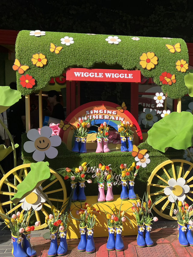まるでワンダーランド🌈wiggle wiggle house