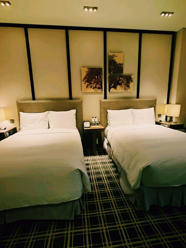 Bold Luxury at W Guangzhou – Where Design Meets Comfort