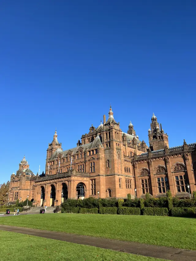 Kelvingrove Art Gallery and Museum: A Gem Where Art and History Coexist in Glasgow