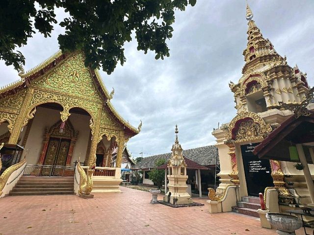 วัดอินทขิล ลำพูน วัดเก่าแก่ตำนานอาณาจักรล้านนา