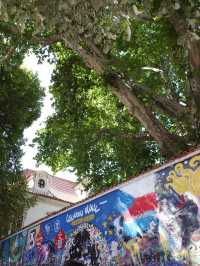 🎨自由と平和のメッセージ!ジョン・レノンの壁で心を解き放つ