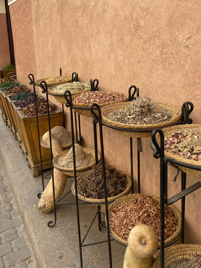 Uncovering the Treasures of Souk Semarine Uncovering the Treasures of Souk Semarine
