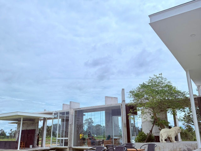  MARsMoon cafe & Restaurant  