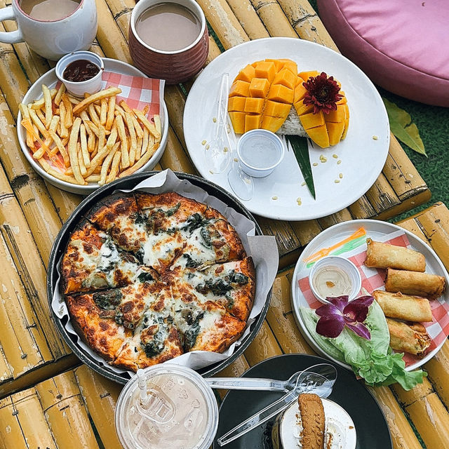 คาเฟ่สีชมพูหวานแหวว Cafe Phuket Viewpoint
