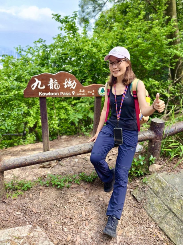 到香港玩點不一樣的～ 來去爬「獅子山」