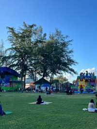 ตลาดนัดริมทะเล ปากน้ำหลังสวน – ชิลล์บรรยากาศทะเล