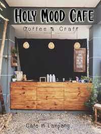 Holy Mood Cafe 🌲