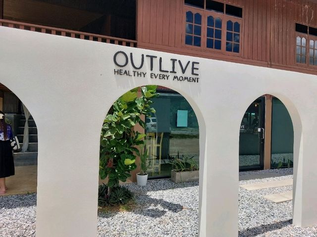 outlive cafe