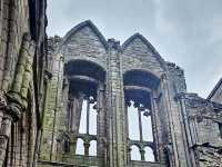 Holyrood Palace & Abbey : A Walk Through Royal History 