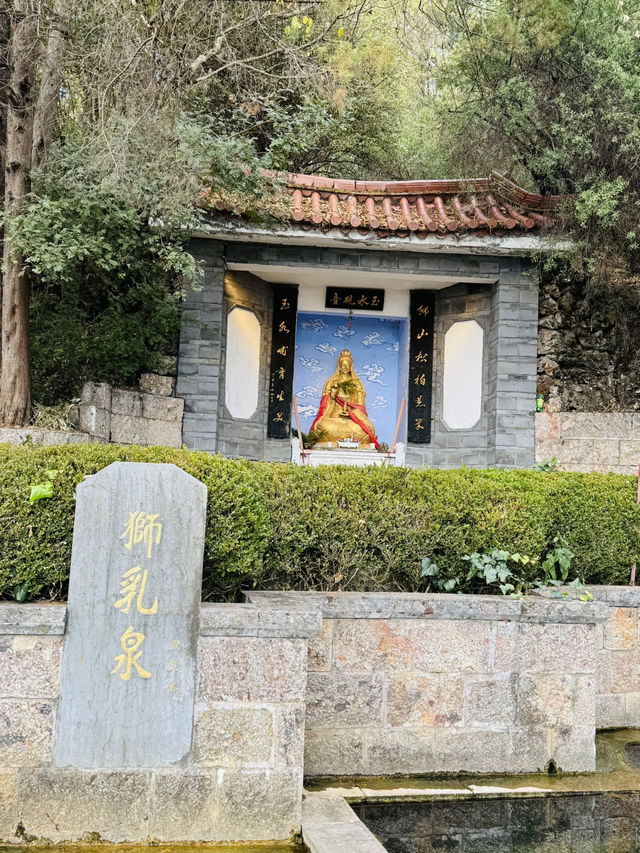 《靜觀古城，萬古樓的高處時光》