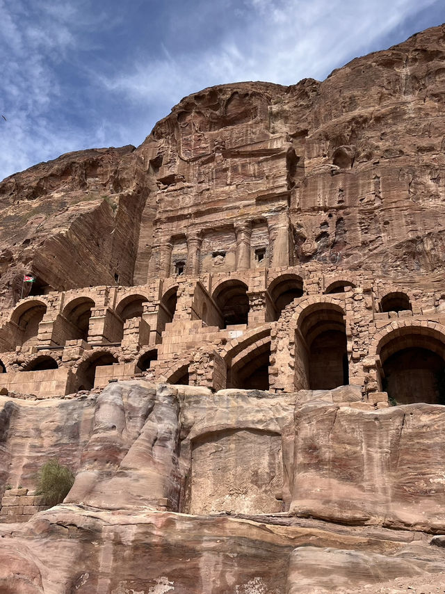 🏛️ Timeless Wonder: Exploring Petra, Jordan  🏛️ Timeless Wonder: Exploring Petra, Jordan
