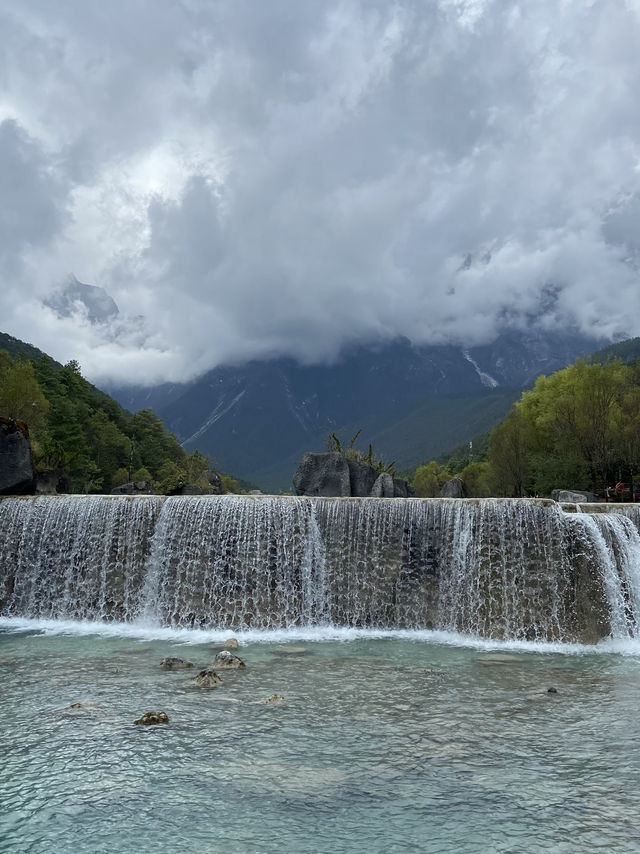 A Majestic Jade Dragon Snow Mountain A Majestic Jade Dragon Snow Mountain