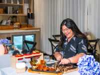 ที่พักบนเนินเขามองวิวหาดป่าตองได้เต็มตา เงียบสงบ