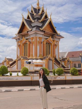 Travel to Pakse, Southern Laos, 1 day, 1 night