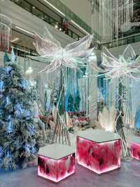 🎄 Festive Finds at One Utama Old Wing: Your Christmas Gift & Photo Spot!