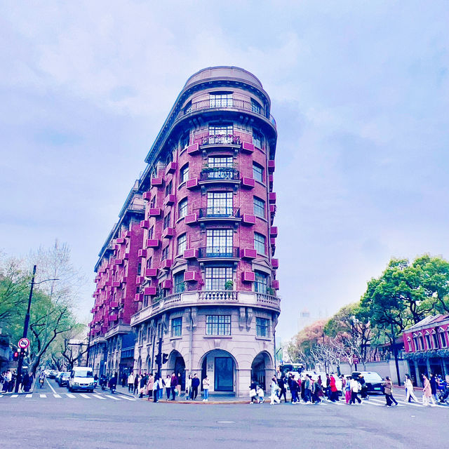 📸上海武康大樓｜走進復古電影場景的高級街拍之旅！✨