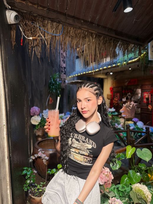 Xiaobo Tea House (小波茶馆): A Hidden Chongqing Cafe Tucked in an Alley with Breathtaking Vibes!