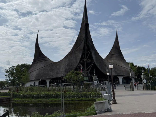 🎠✨ Efteling: A Fairytale Wonderland Awaits! ✨🎠  