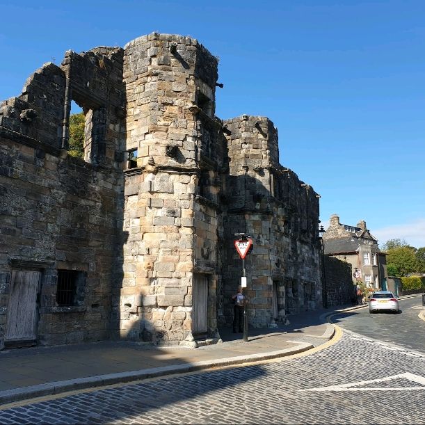 🏰 Discover the Charm of Stirling Old Town! 🌟