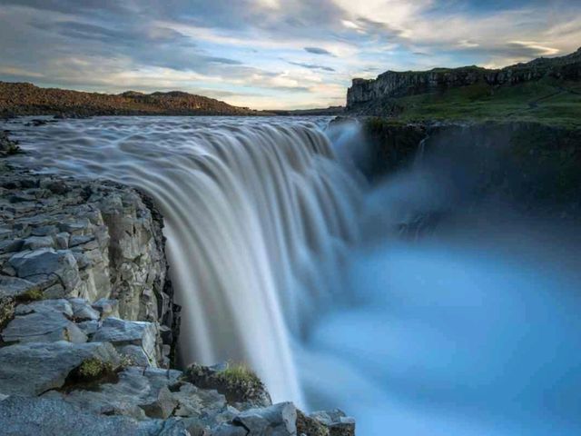 Enjoy the stunning waterfalls of Iceland!