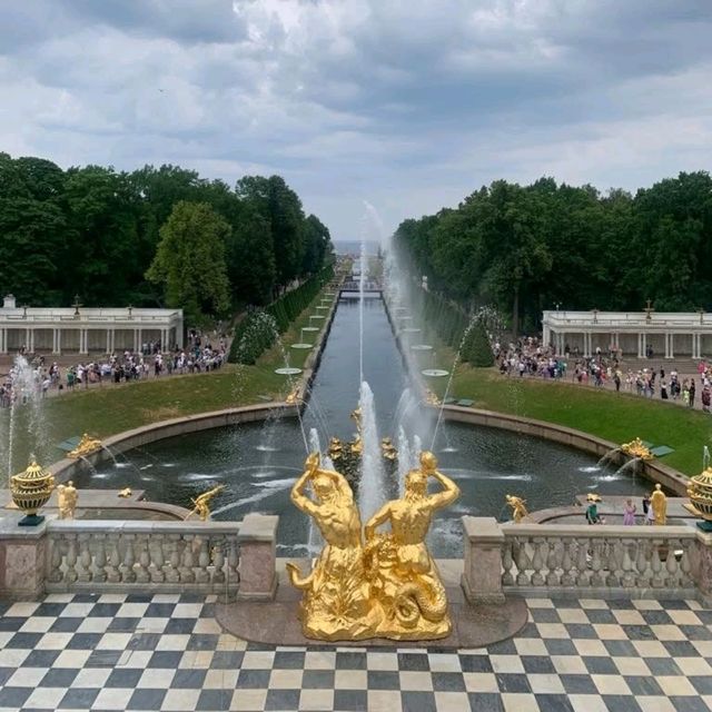 🏰 Peterhof Palace – Russia’s Versailles