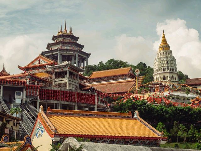 Kek Lok Si Temple: Penang’s Iconic Hilltop Sanctuary