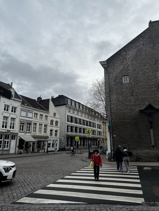 🇳🇱✨ Boschstraatkwartier – Where Industrial Soul Meets Maastricht’s Modern Heart 🏙️🧱  