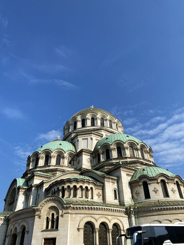 🇧🇬 索非亞 Sofia 打卡指南｜壯麗大教堂與東歐獨特氛圍 ✨