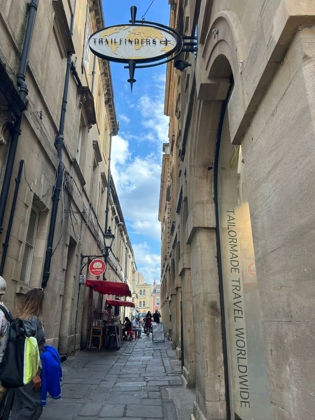 Bristol Halloween: Spooktacular Shenanigans! 👻 Bristol Halloween: Spooktacular Shenanigans! 👻