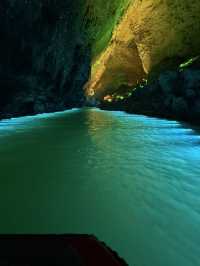 Пещера Желтого дракона обязательна к посещению