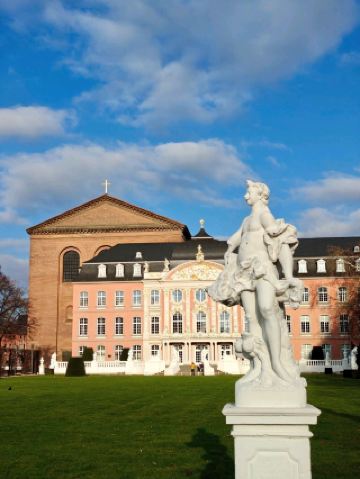 트리어: 로마의 권력과 고대 독일 도시의 층위