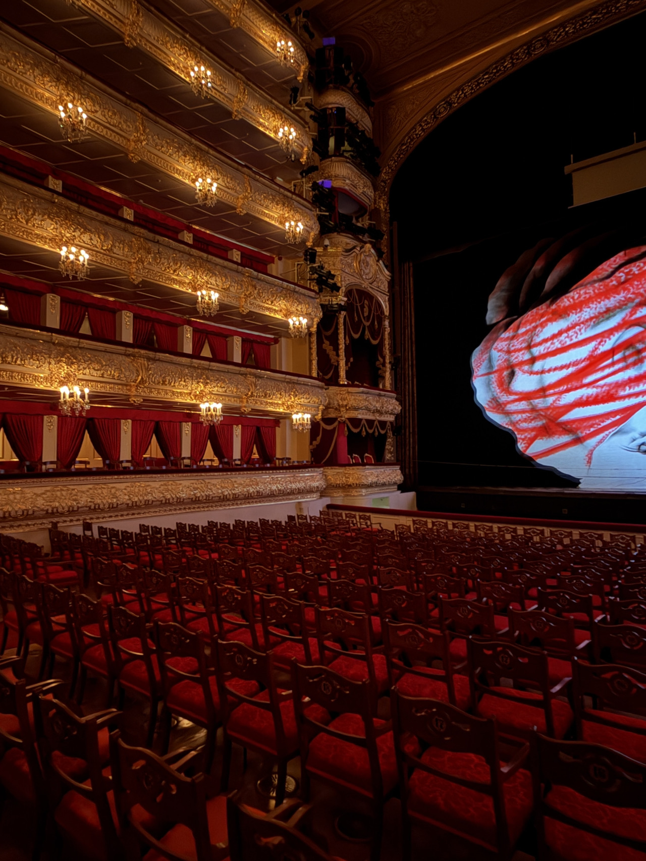 Di balik layar Teater Bolshoi 🎭