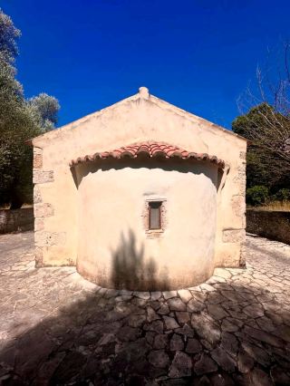 Plemeniana: A Hidden Mountain Village in Crete