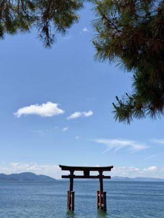 Fuji's sacred "twin" that guides keep quiet about...