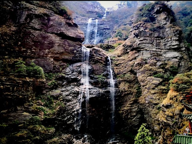 江西廬山,不識廬山真面目,只緣身在此山中