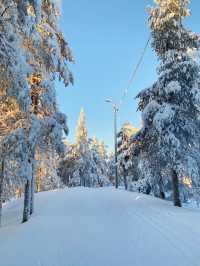 歐娜斯山滑雪中心簡直太棒了