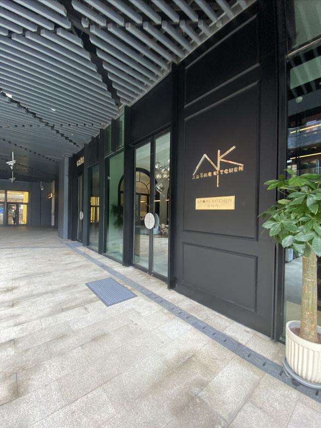 上海新晉Moho商場有多好逛？光潮玩手辦和咖啡店就能泡上一天