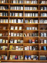 書香氣華，書店明星，閱讀寶地，泰舍書局