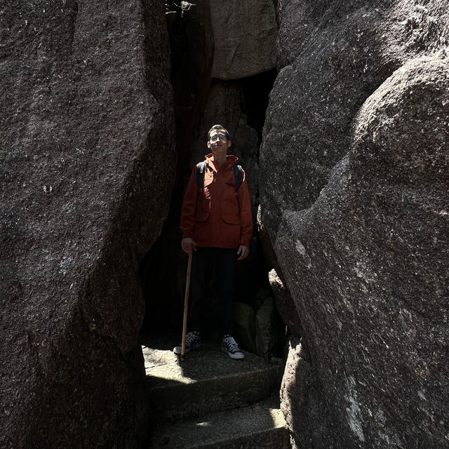 Discover the Enchanting Huangshan Mountains: A Year-Round Gem in Anhui Province