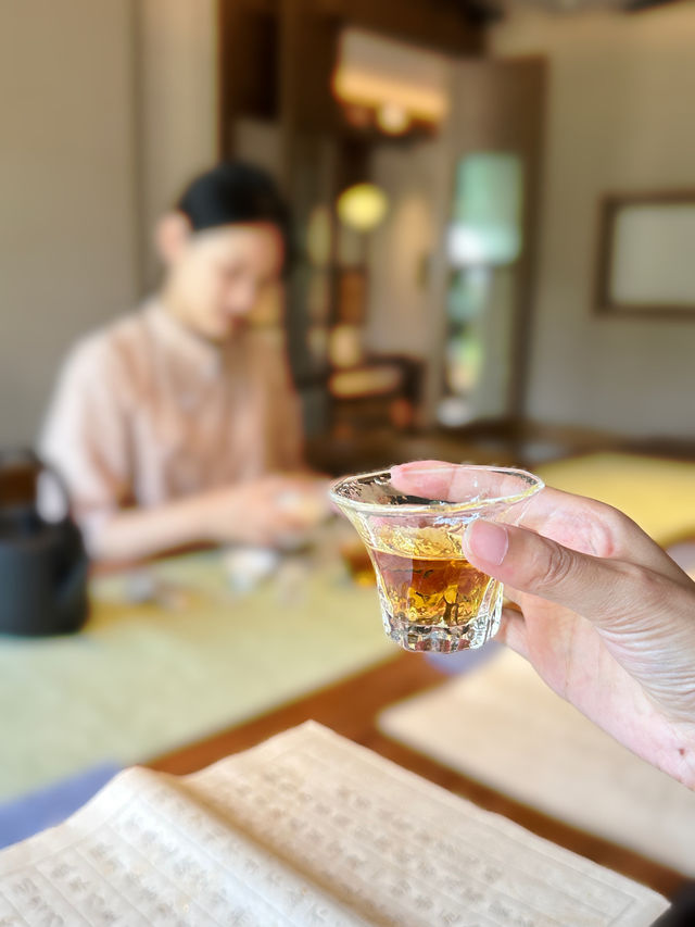 你需要一場短暫逃離，反抗擰緊的日復一日